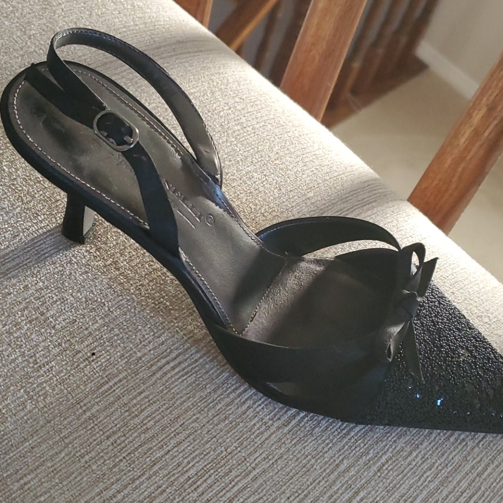 Dress Shoes - Picture 4 of 9